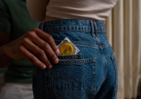 Mity o prezerwatywach: Co musisz wiedzieć o prezerwatywach